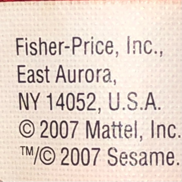 Fisher-Price 2007 Extra Special Edition TMX Tickle Me Elmo - Picture 10 of 10